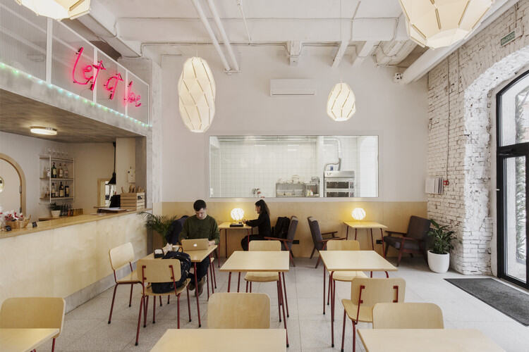 俄罗斯咖啡厅空间设计案例分享