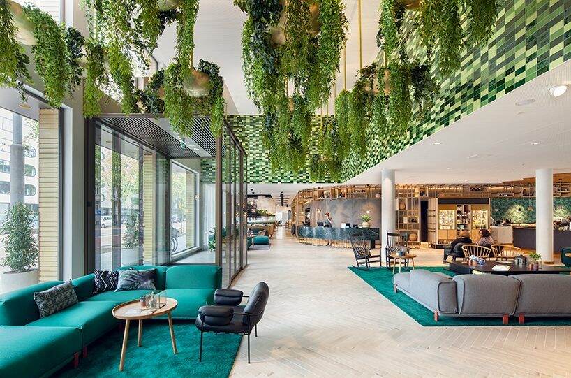 綠意盎然的森林主題休閑咖啡館空間設計效果圖