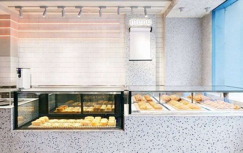 中国杭州雅卡富DIY面包店装修设计案例-用几何水磨石块+图形元素打造
