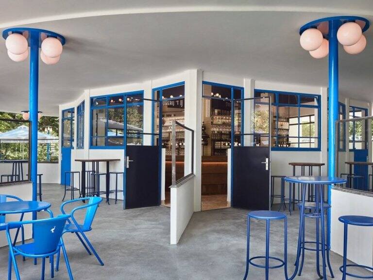 阿姆斯特丹冯德尔帕克的历史茶室改造成现代主义餐厅设计案例分享