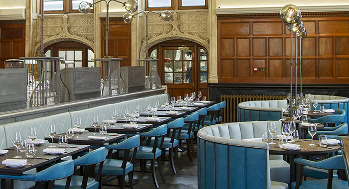 英国"Kensington"西餐厅设计还原了维多利亚工业时代的感觉
