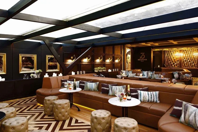 印度尼西亚“3rdAvenue”高端会所型酒吧主题餐厅设计赏析