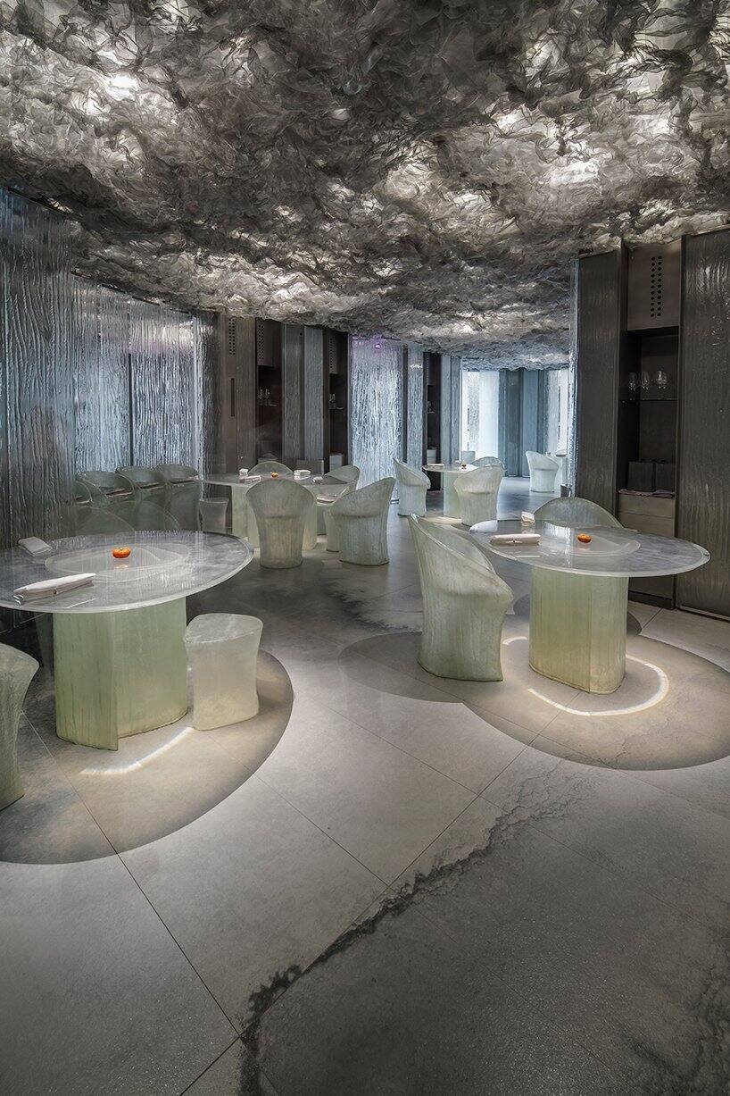 充滿未來感的鐵板燒餐廳空間設計效果圖分享